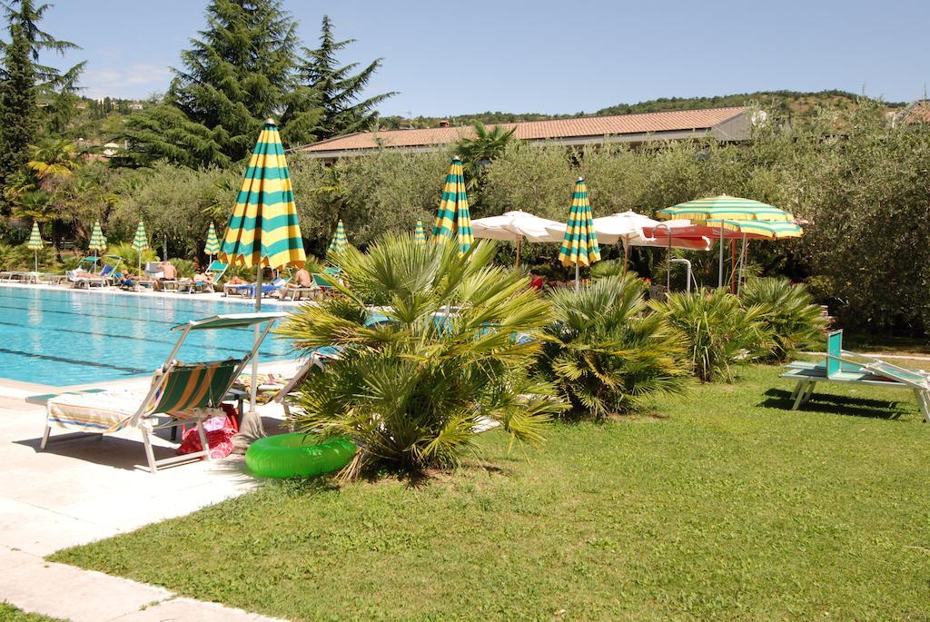 Park Hotel Oasi Garda  Exterior photo